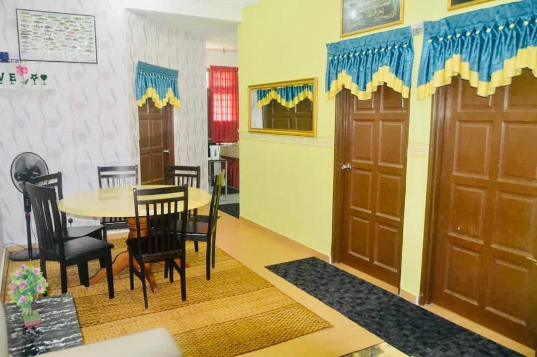 Niks Homestay Kok Lanas Kampong Kok Lanas ภายนอก รูปภาพ